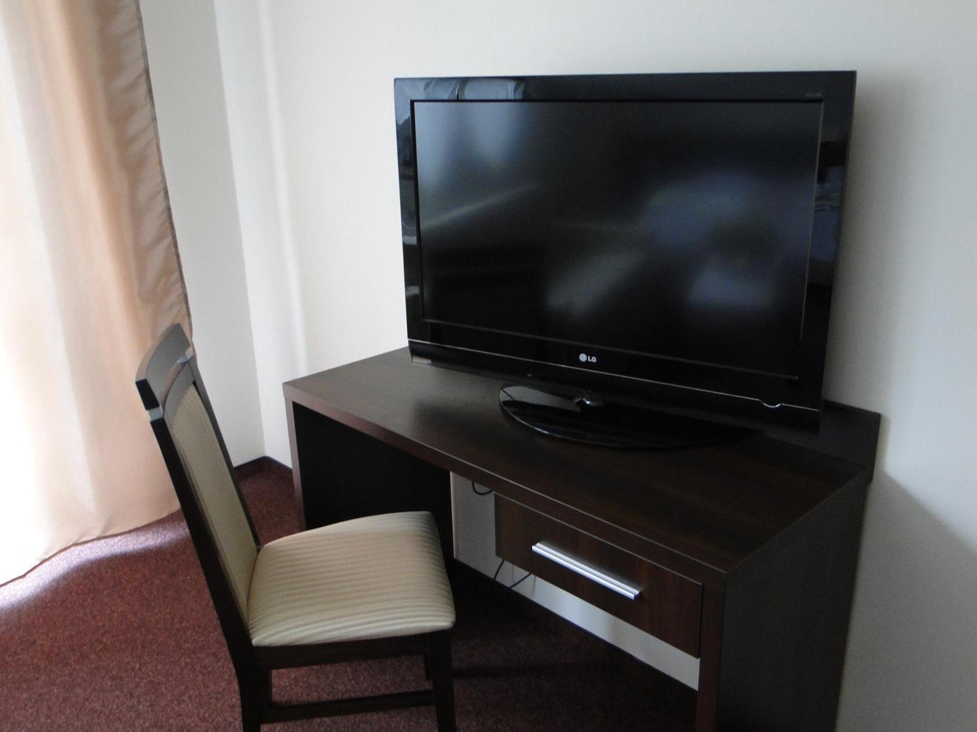 Hotel Cynamon Tokarnia  Экстерьер фото
